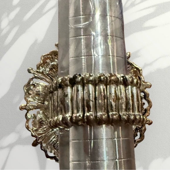 Stunning Black Crystal Silver Tone Stretch Cocktail Statement Ring- Size 7 & Up - Picture 10 of 14